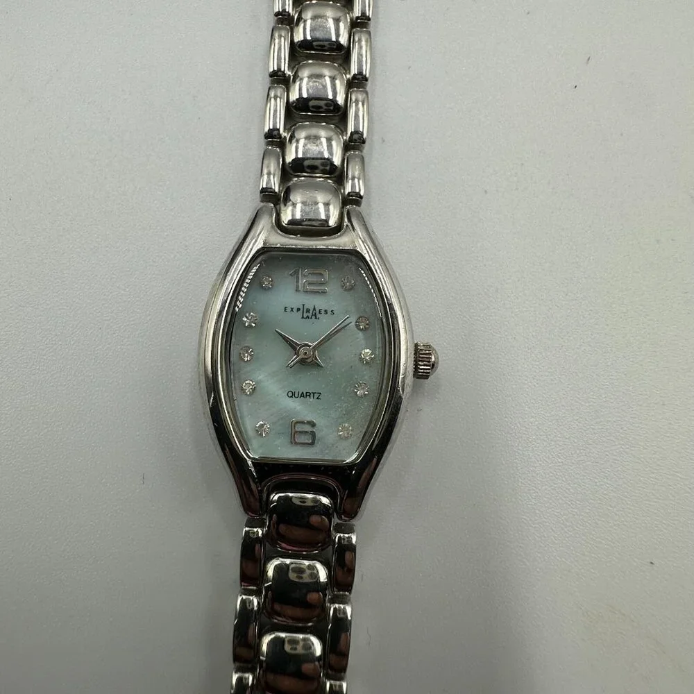 3/$30 L.A. Express Watch Women Silver Tone Blue Mother Of Pearl Dial 6.5" - Picture 4 of 14